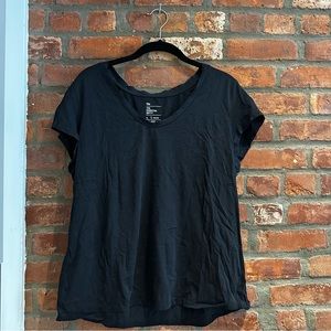 GAP Essential Soft V-Neck